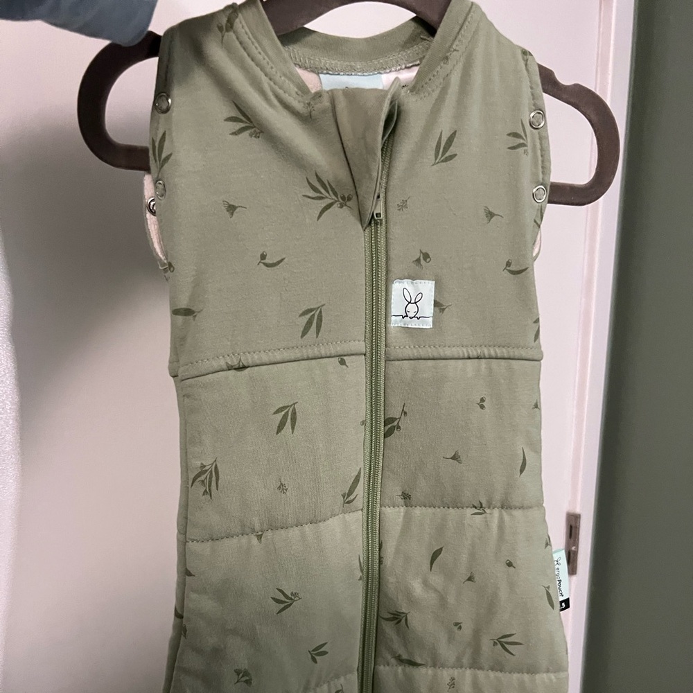 Ergopouch swaddle 2.5 tog size 000 (0-3m) green